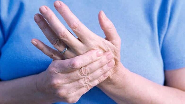 Causes of pain in finger joints